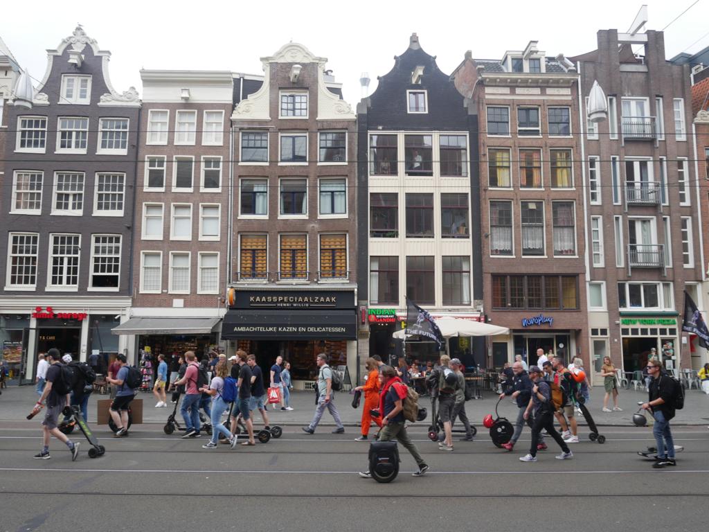 Demonstratie Amsterdam walk te lev - legalisering LEV's